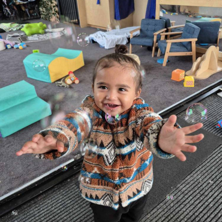 Busy Bees Gladstone Road Nursery, smiles and bubbles