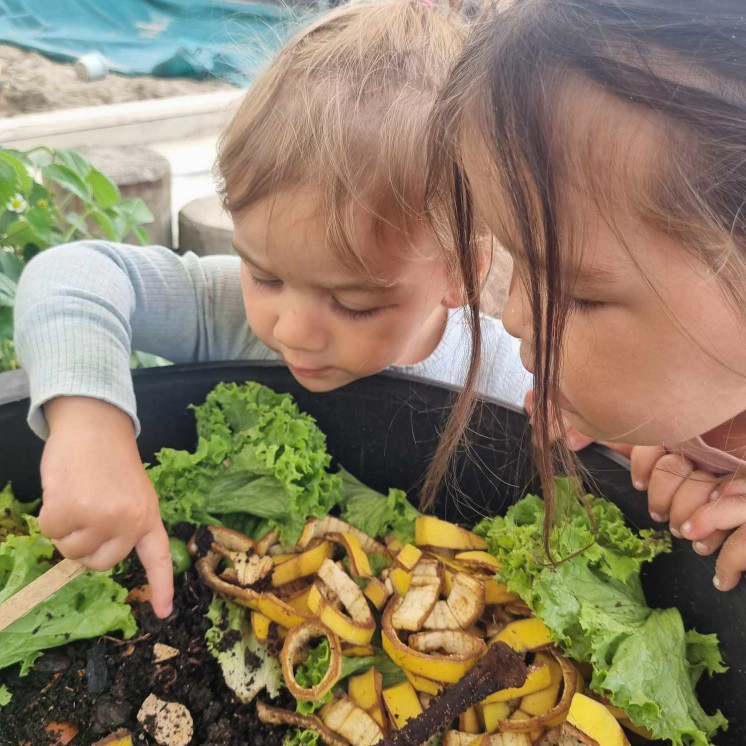 Sparking curiosity at Busy Bees Gladstone Road