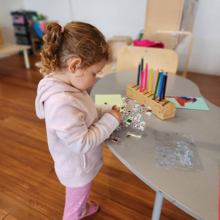 Busy Bees Gladstone Road creative art