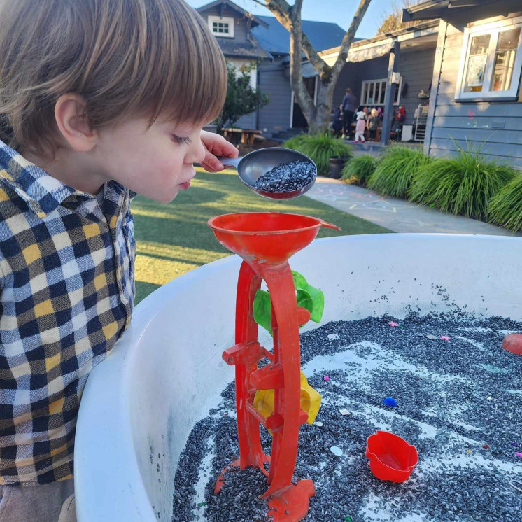 Busy Bees Motueka kindergarten experiments