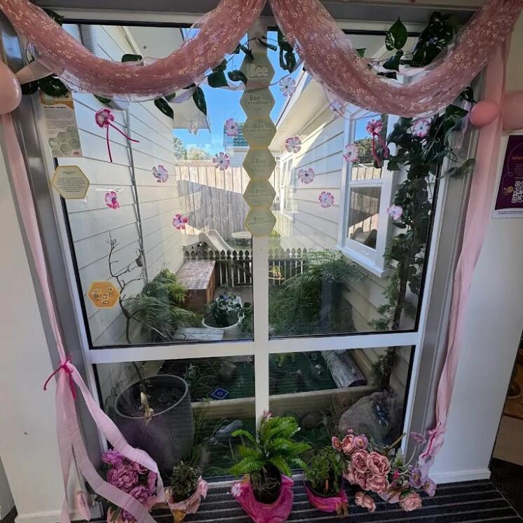 Onehunga welcoming entrance at Busy Bees 