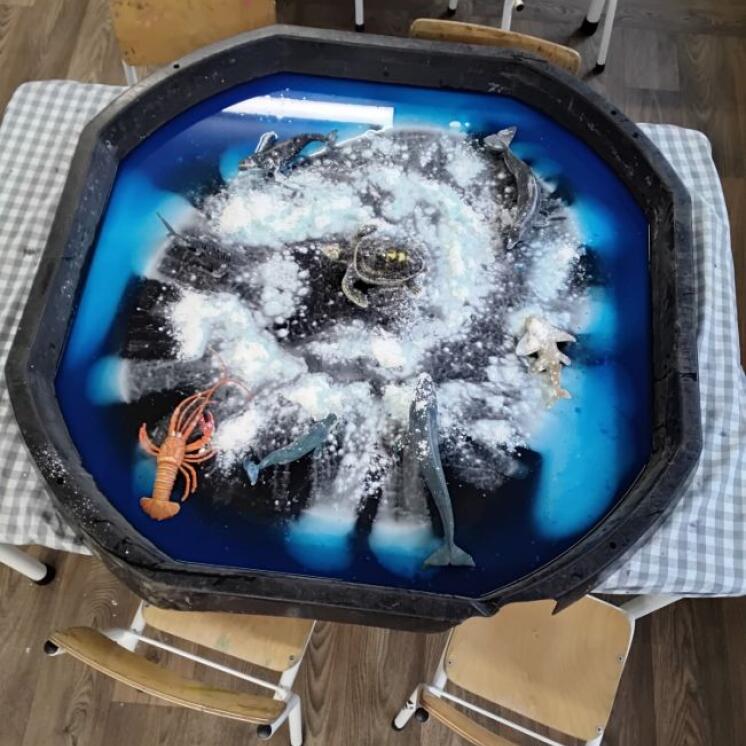 Busy Bees Onheunga Babies sensory table for gross motor skills 