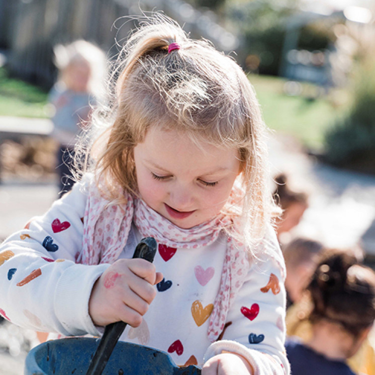 Outdoor Sensory Play at Busy Bees Pioneer Highway