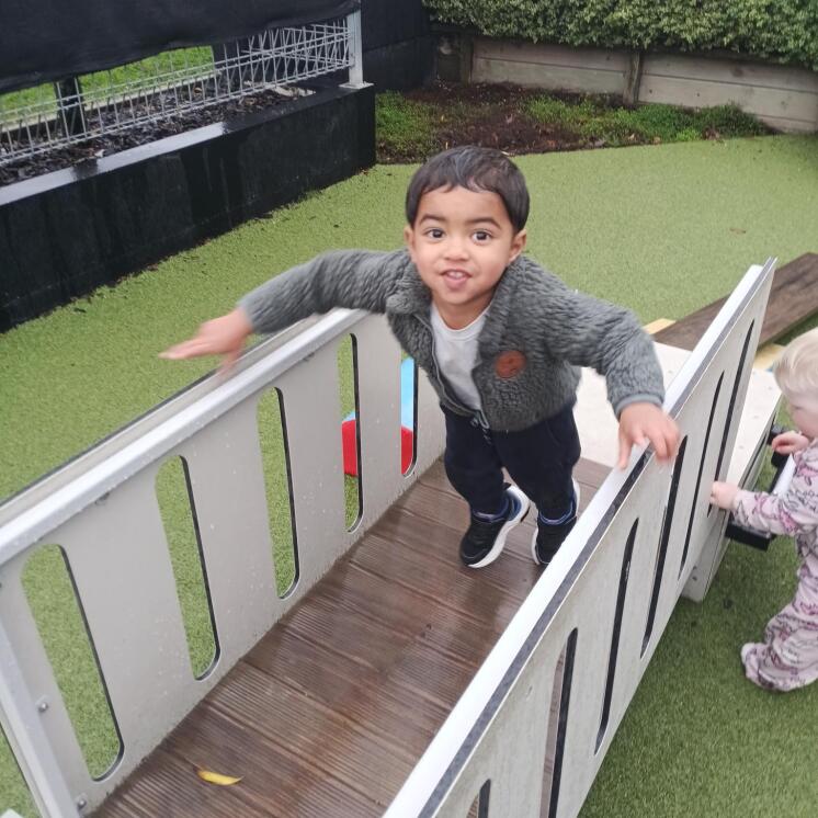 Outdoor nooks to explore their capabilities 