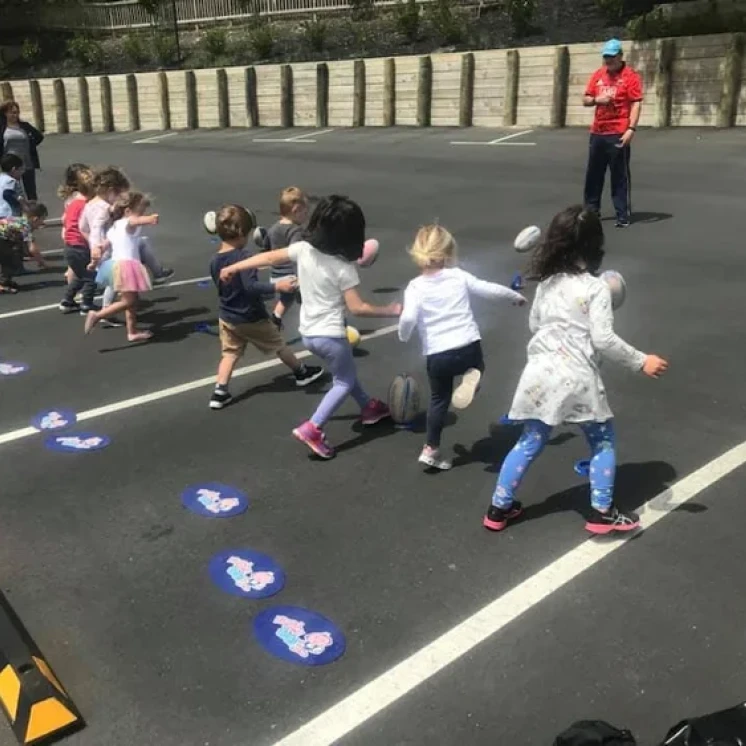 Outdoor play at Busy Bees The Lakes