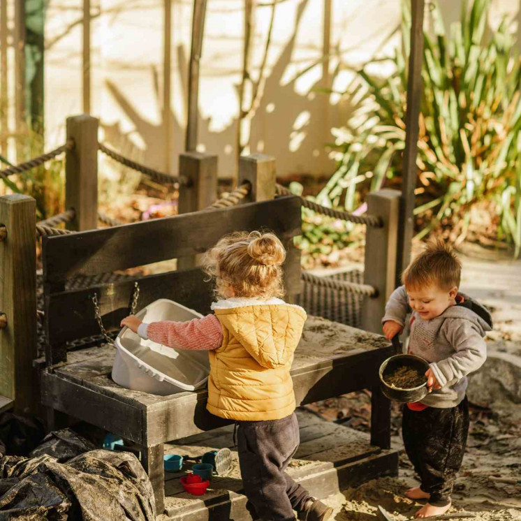 Busy Bees Hardy Street toddlers play, create and experiment with the outdoor mud kitchen
