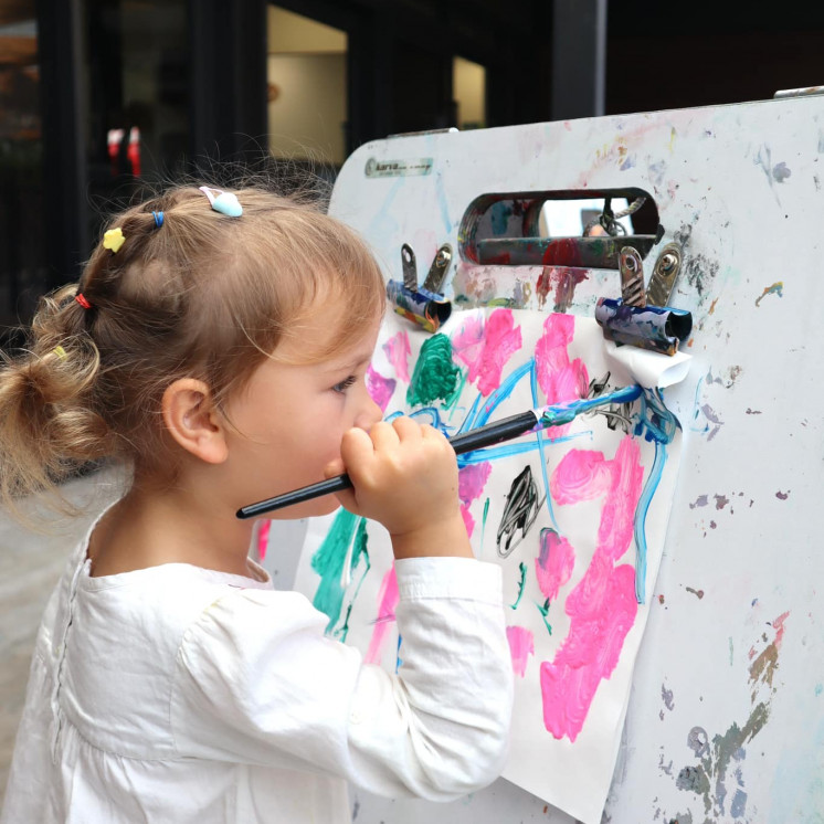 Busy Bees Tairāwhiti childcare in Gisborne kindergarten painting